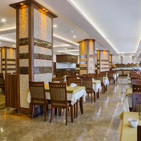 Feriested Kleopatra Royal Palm 4*