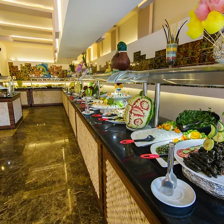 Kleopatra Royal Palm Feriested 4*