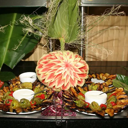Feriested Kleopatra Royal Palm 4*