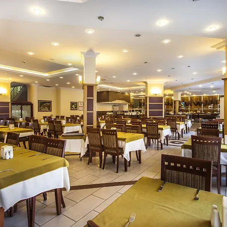 Kleopatra Royal Palm 4* Alanya