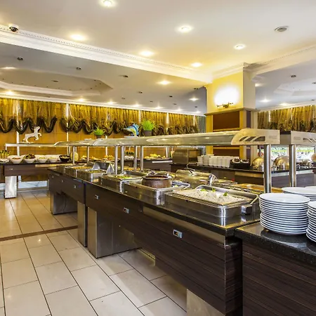 Kleopatra Royal Palm 4* Alanya
