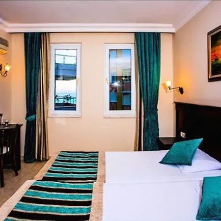 Kleopatra Royal Palm Feriested Alanya