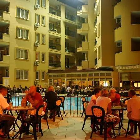 Feriested Kleopatra Royal Palm 4*