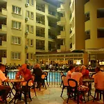 度假村 Kleopatra Royal Palm 4*