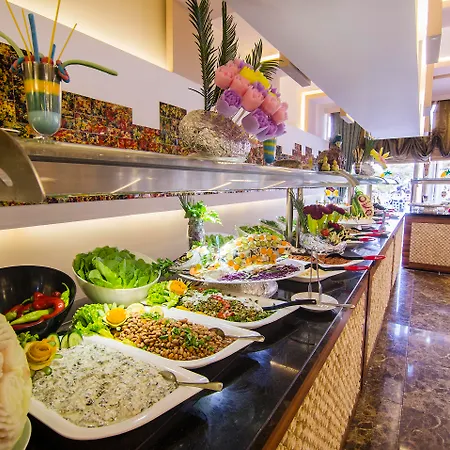 Kleopatra Royal Palm Alanya