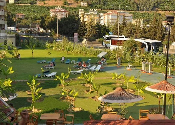 Kleopatra Royal Palm منتجع ألانيا