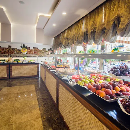 Kleopatra Royal Palm منتجع
