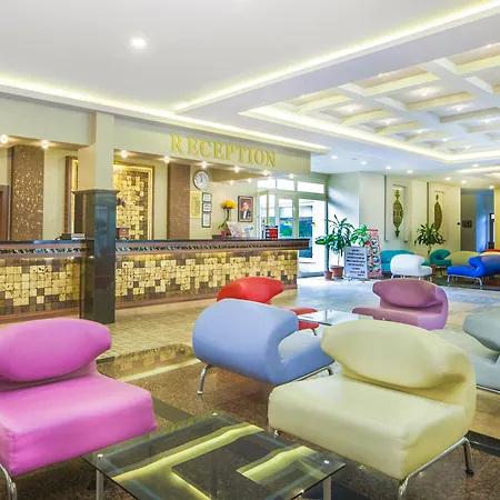 Kleopatra Royal Palm 4* Алания